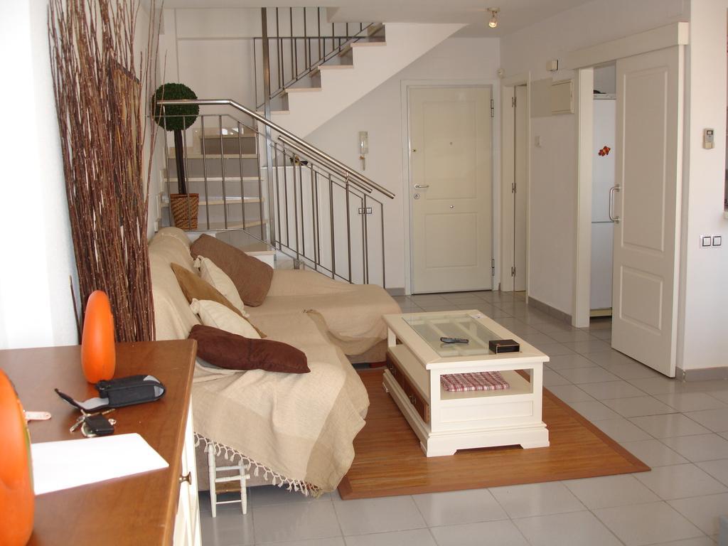Villamarina Apartments - Zand Properties Benidorm Room photo